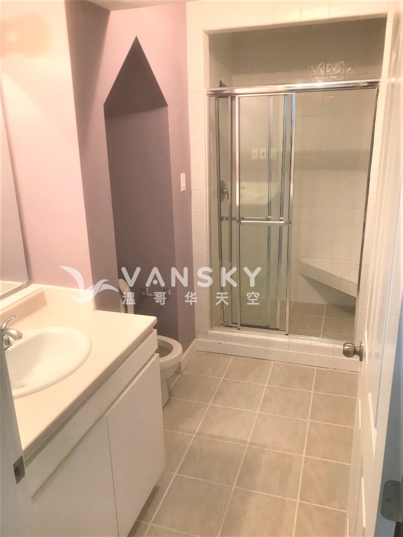 250901214245_4. Basement Bathroom.jpg